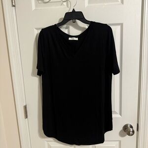 NWOT Zenana Classic Black V-Neck Women's Top